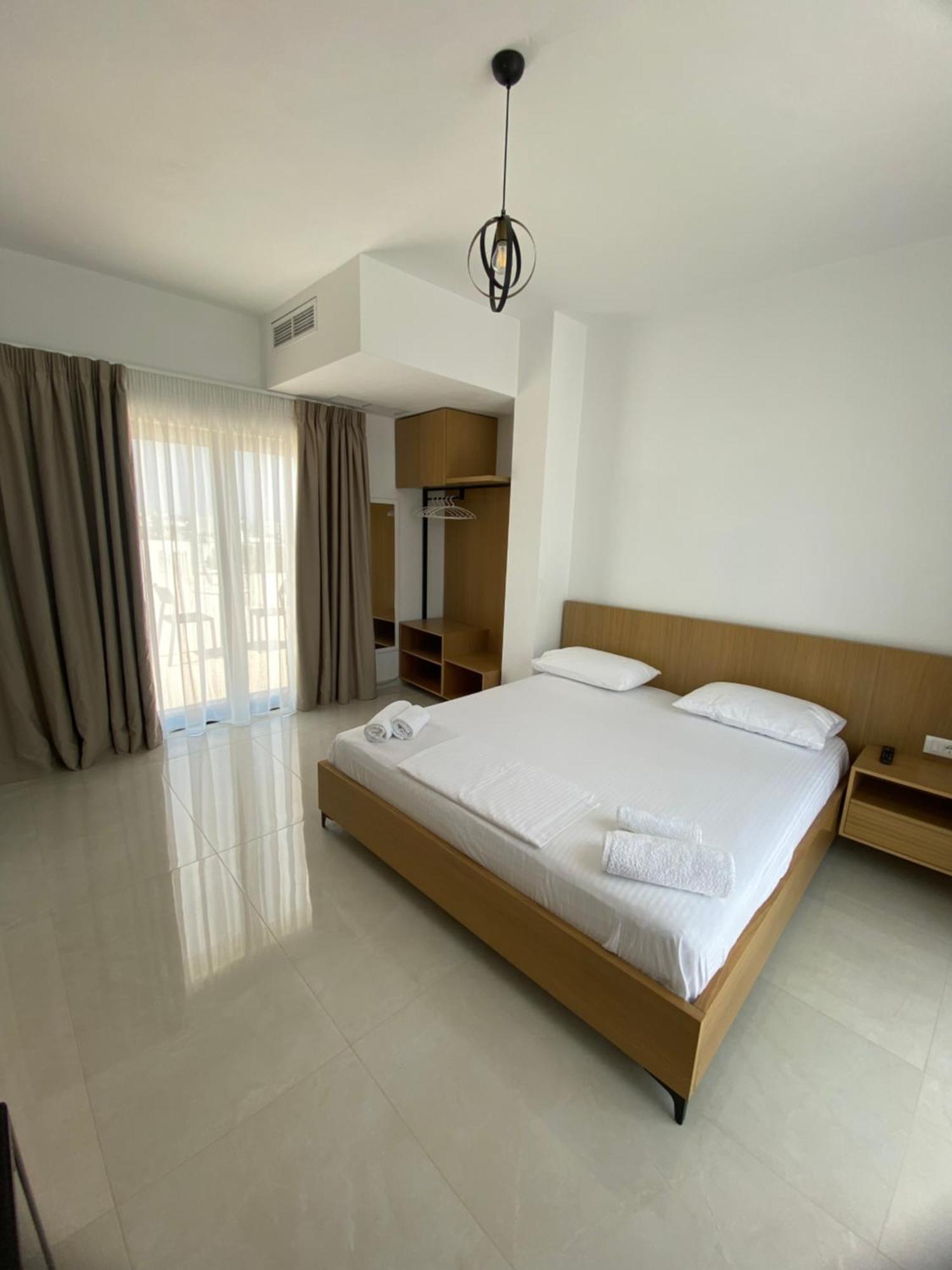 Belsar Hotel Ксамил Екстериор снимка