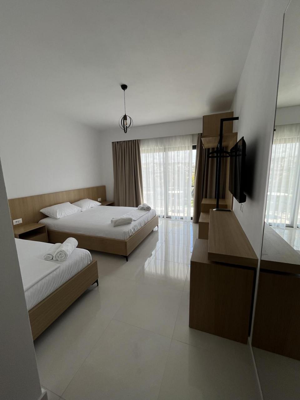 Belsar Hotel Ксамил Екстериор снимка