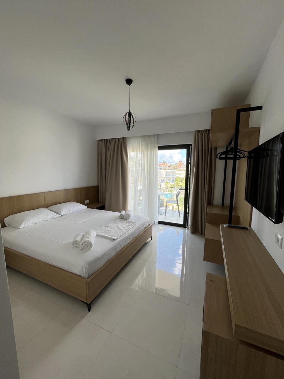 Belsar Hotel Ксамил Екстериор снимка