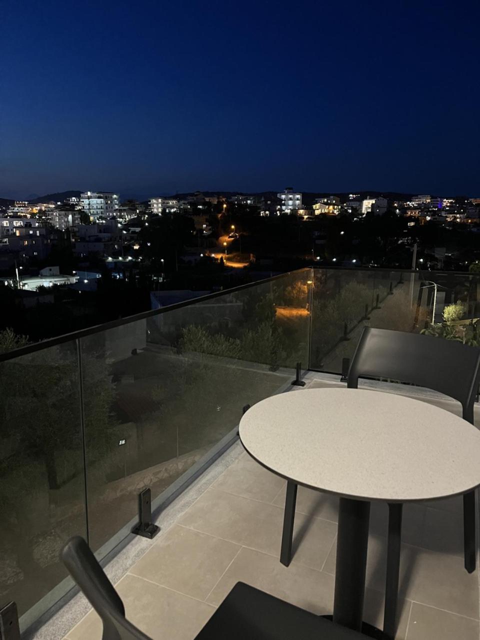 Belsar Hotel Ксамил Екстериор снимка