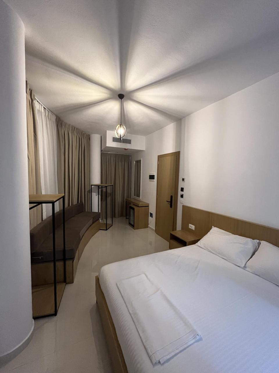 Belsar Hotel Ксамил Екстериор снимка