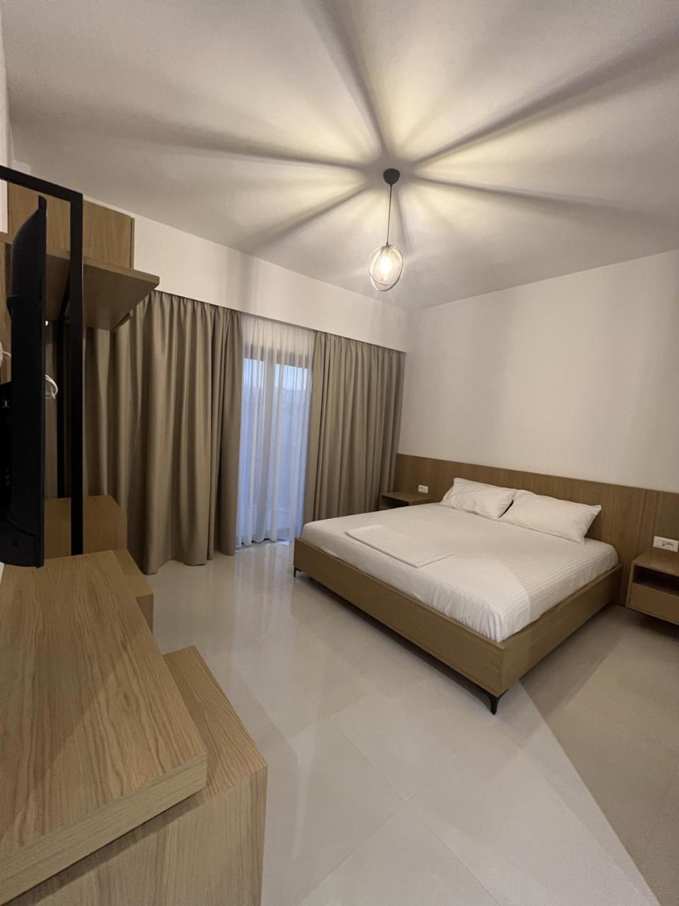 Belsar Hotel Ксамил Екстериор снимка